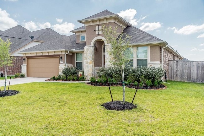 Building Photo - 6135 Driscoll Park Dr