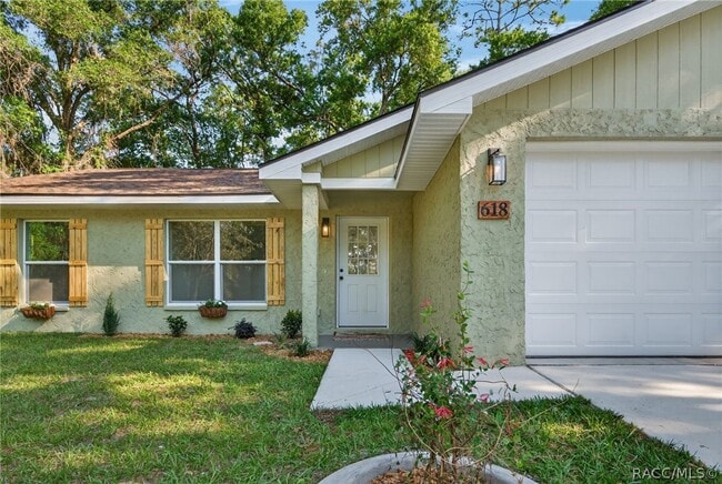 Building Photo - 618 Spruce St