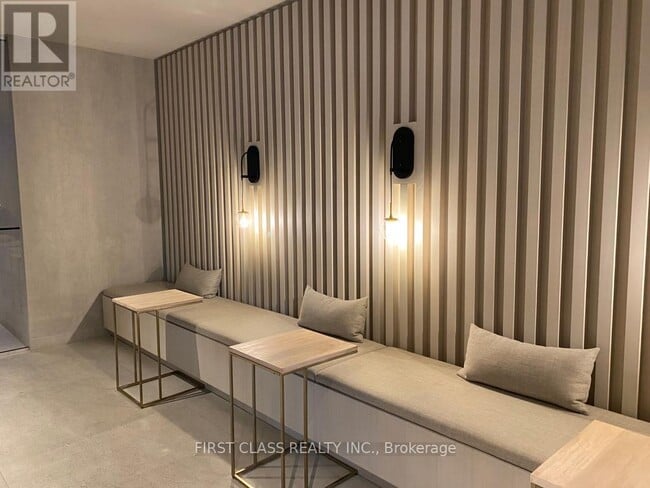 Building Photo - 55 Cooper St