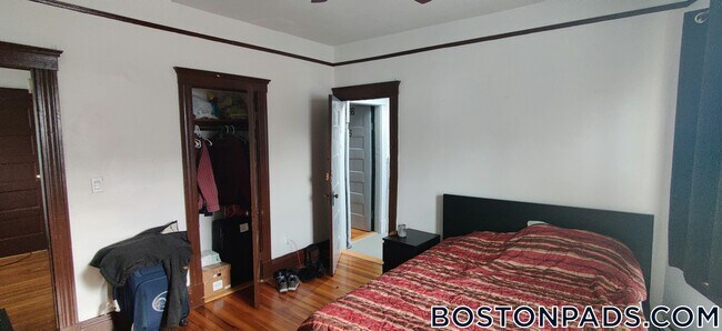 Foto del edificio - 122 Columbia St