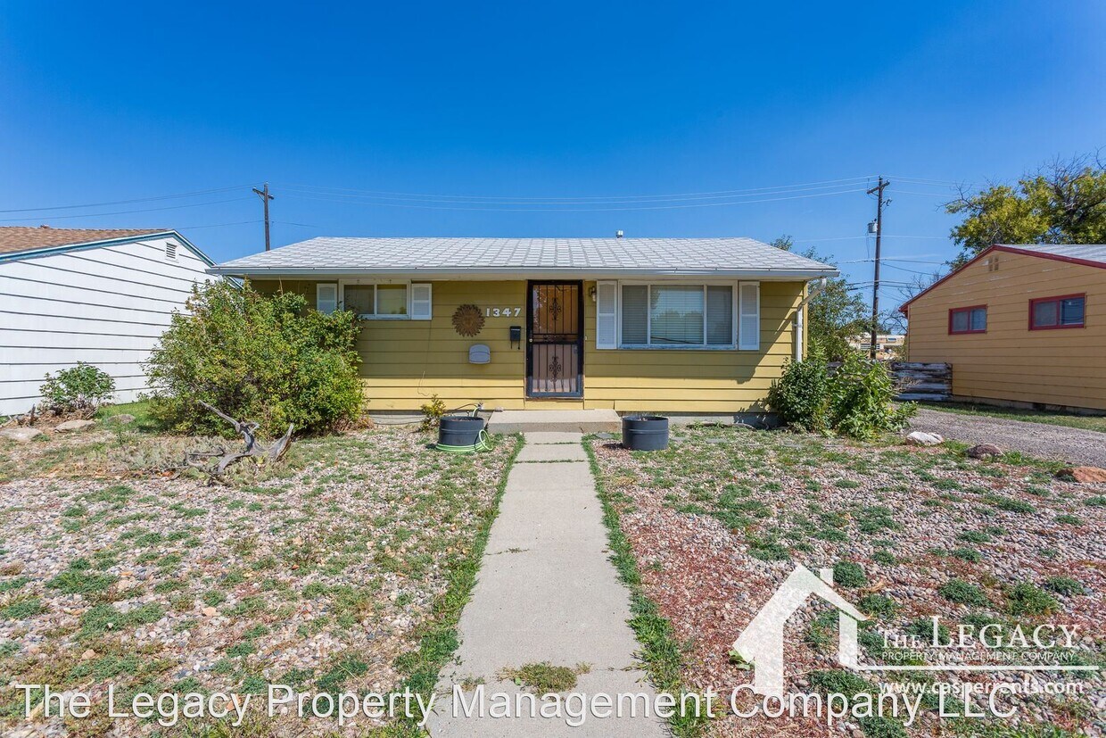 Primary Photo - 2 br, 1 bath House - 1347 Sheridan Dr.