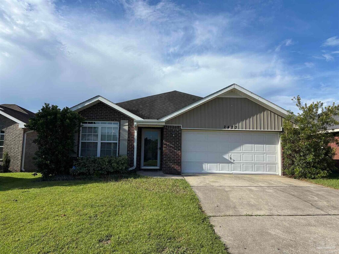 Foto principal - 2423 Flintstone Dr