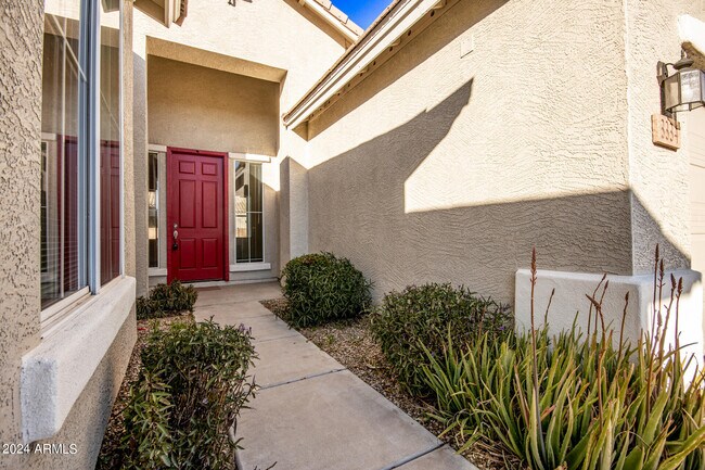 Building Photo - 3334 W Latona Rd