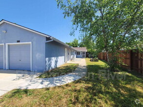Building Photo - 10370 S White Rock Rd