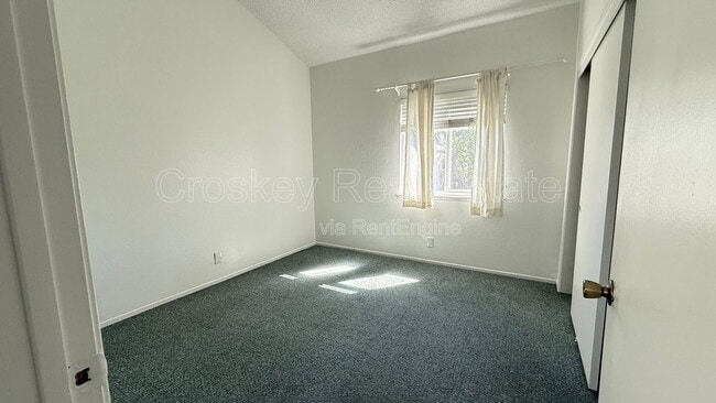 Foto del edificio - 3712 Willow Pass Rd