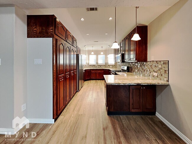 Building Photo - 15231 Bedford Glen Dr