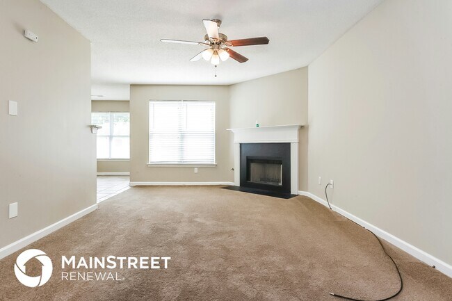 Building Photo - 400 Canoga Ct