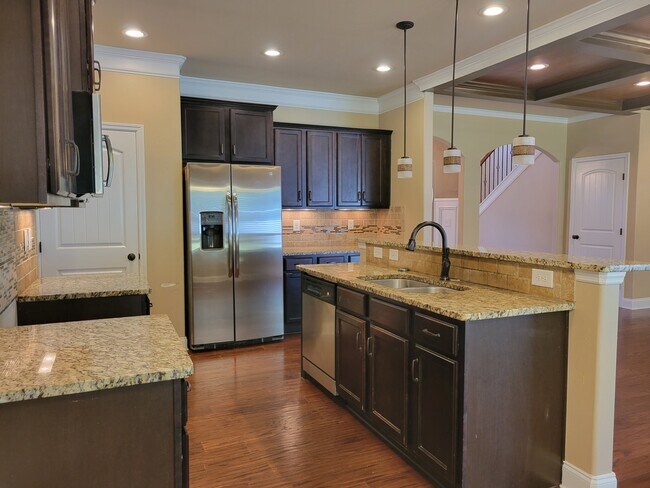 Building Photo - 1035 Barrett Dr