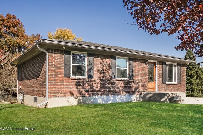 Foto del edificio - 5611 Archtree Pl