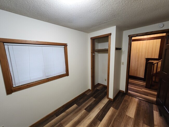 Foto del edificio - 1703 6th St E