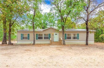 Building Photo - 8315 Burleson Manor Rd