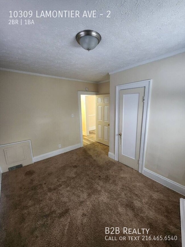 Building Photo - 10309 Lamontier Ave