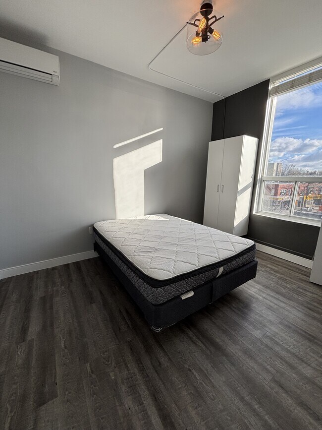 Photo du bâtiment - 117 Christina St N