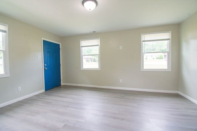 Building Photo - 1401 Thelbert Dr
