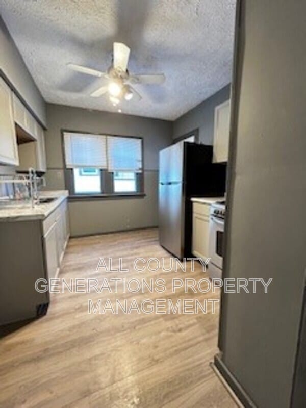 Building Photo - 13309 Christine Ave