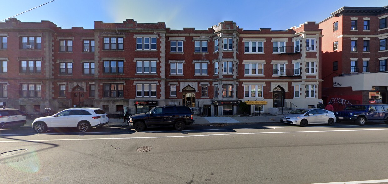 Primary Photo - 215 Harvard Ave