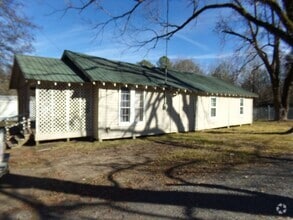 Building Photo - 1411 McAllister St