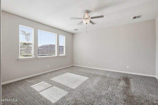 Foto del edificio - 14459 Eastbrook Dr