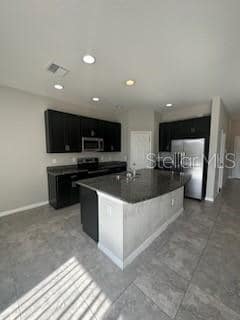 Building Photo - 7130 Summer Holly Pl