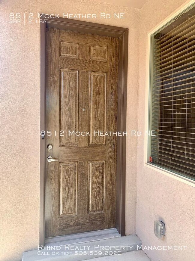 Building Photo - Beautiful Custom Home in Montecito Estates