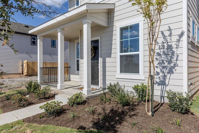 Foto del edificio - 120 Hartson Dr