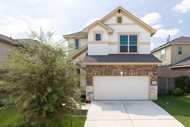 Building Photo - 1028 Chad Lp