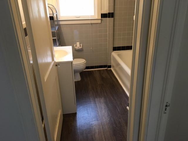 Building Photo - 6013 Ross Ave