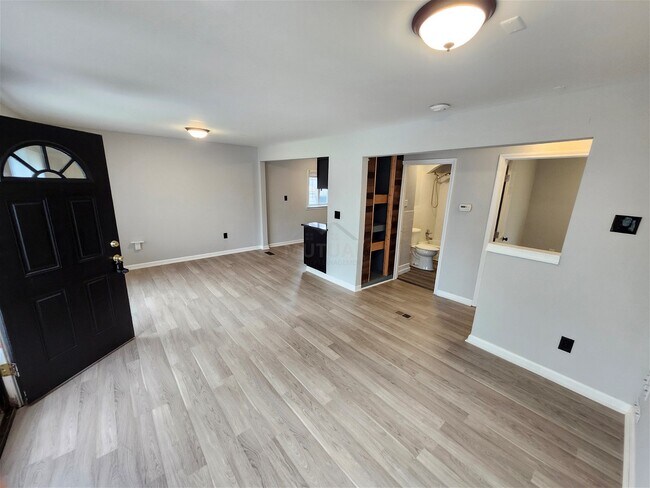 Building Photo - 20342 Deering Street, Livonia, MI 48152 - ...