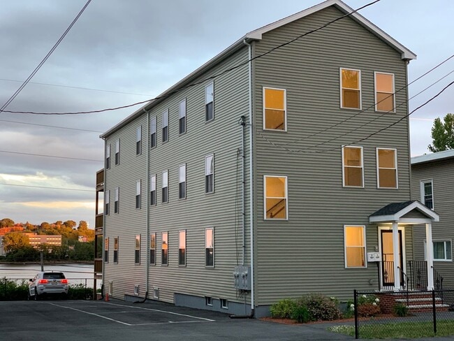 Photo - 373 Crescent Ave Apartment