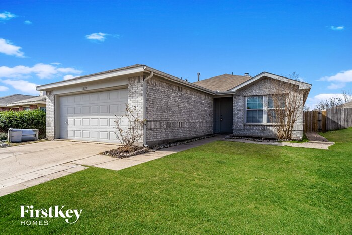 Primary Photo - 1023 Hampton Dr