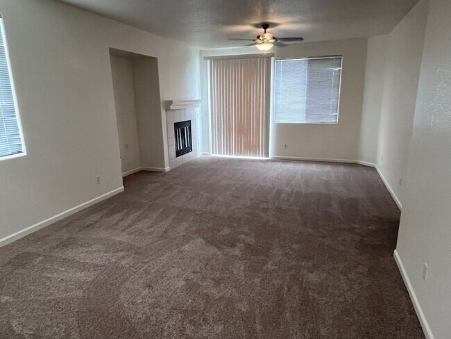 Building Photo - NICE HOME IN NORTH NATOMAS!!