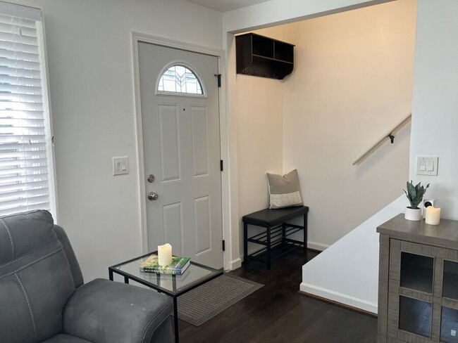 Foto del edificio - 3942 Hemphill Way