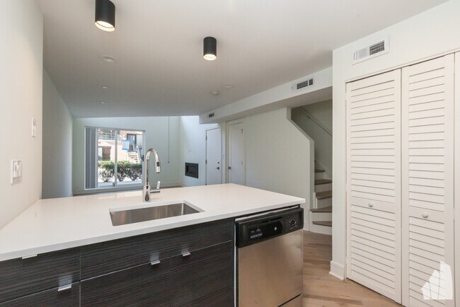 Foto del edificio - 954 West Grace-E202