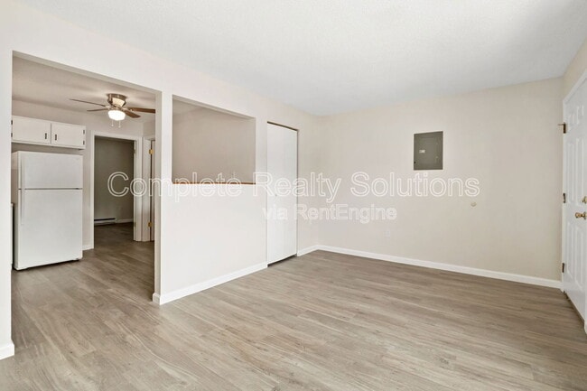 Building Photo - 790 Country Aire Ct