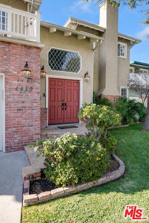 Building Photo - 4419 Clybourn Ave