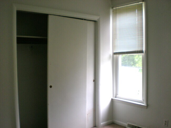Foto del edificio - 800 W Riddle Ave