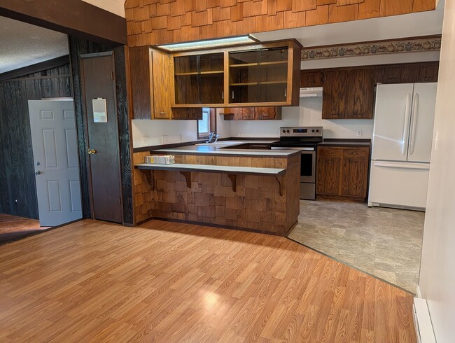 Building Photo - 25029 Minkler Rd