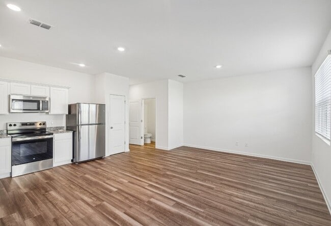 Building Photo - Fantastic 3bd/2.5ba home! Let yourself in!