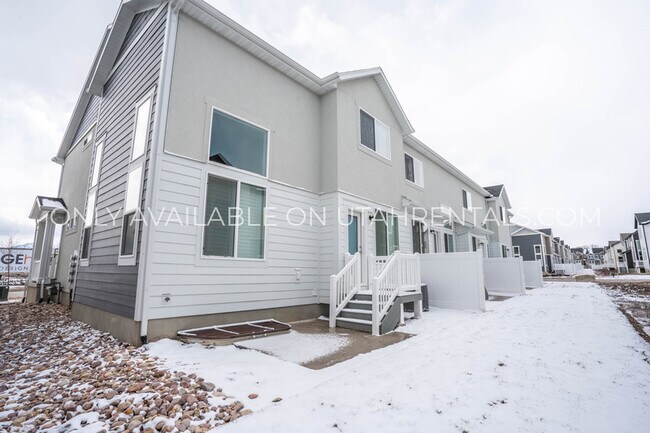 Building Photo - 3678 Big Horn Dr