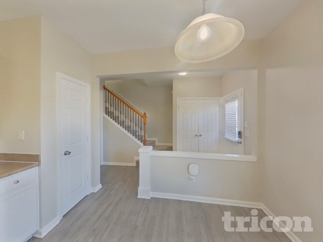 Building Photo - 3038 Deerborne Ct