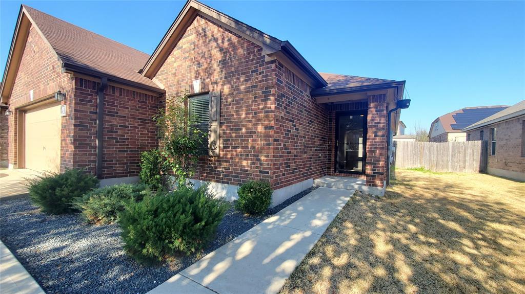 Primary Photo - 1124 Hyde Park Dr