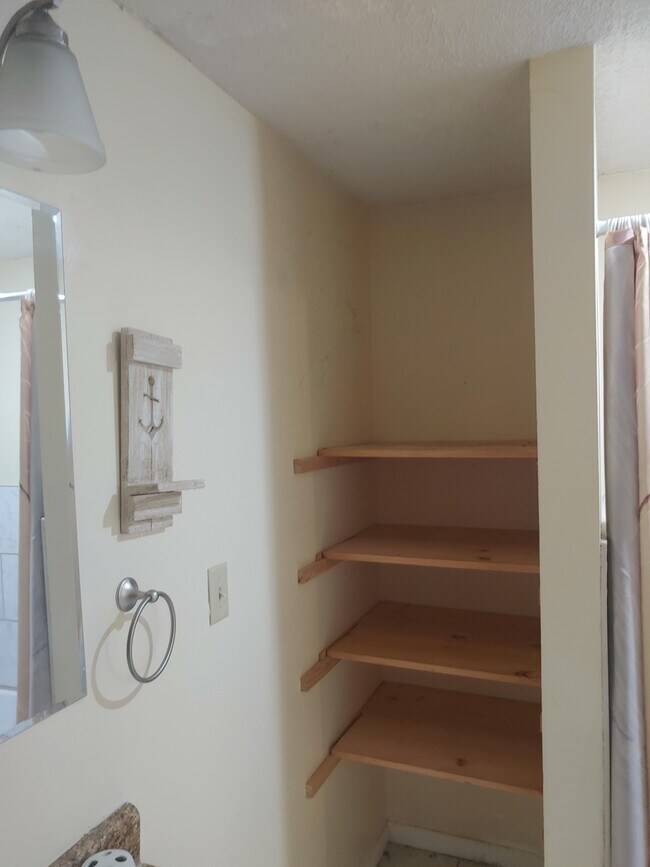 Foto del edificio - 2541 Crestdale Cir SE
