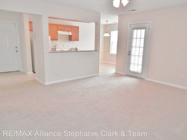 Building Photo - 2 br, 2 bath House - 1801 Chantilly Court
