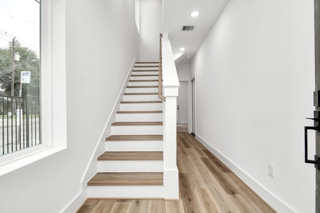 Foto del edificio - 4804 Elysian St