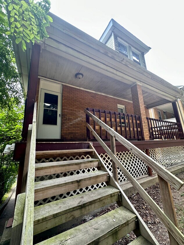 1014 Beaver Rd Unit 2, Ambridge, PA 15003 Apartments in Ambridge, PA