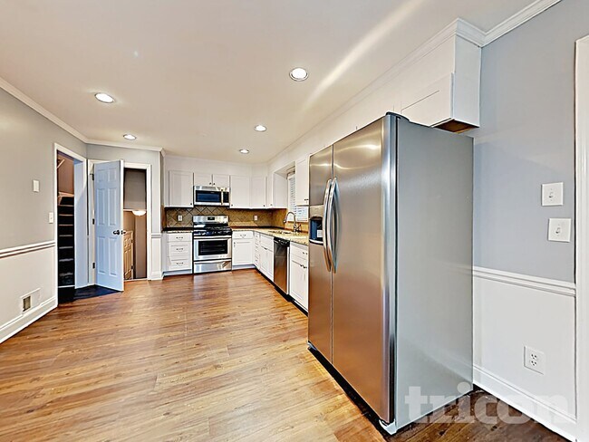 Building Photo - 2909 Buckskin Trail SW