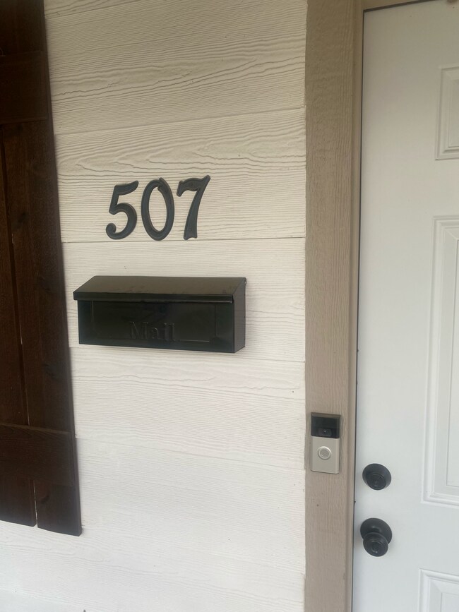 Photo - 507 NE 19th St House