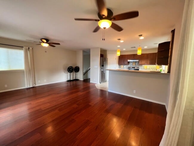 Building Photo - 75-654-654 Lalii Pl