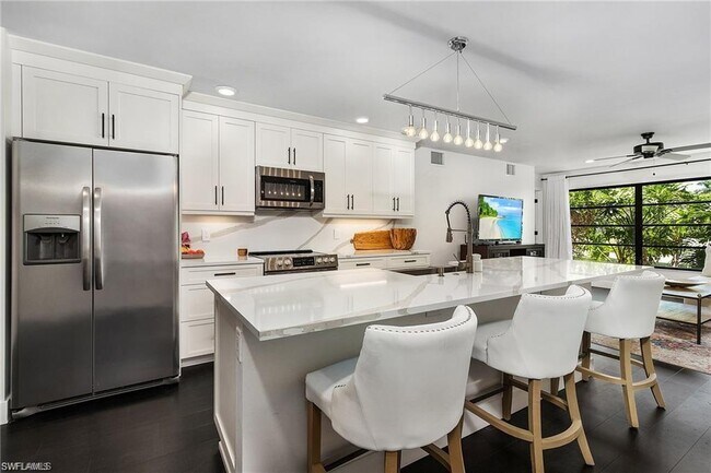 Foto del edificio - 4092 Belair Ln