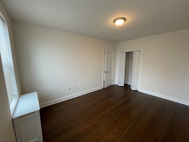 Foto del edificio - 907 87th St